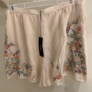 LOVE SAM nude floral shorts